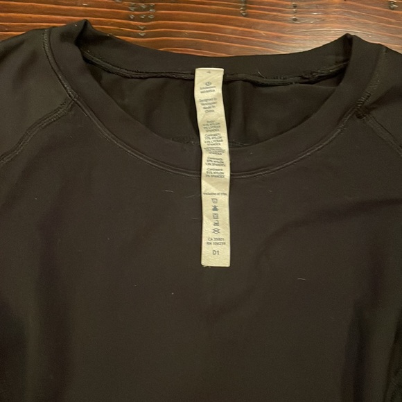 Lululemon long sleeve - Picture 2 of 8